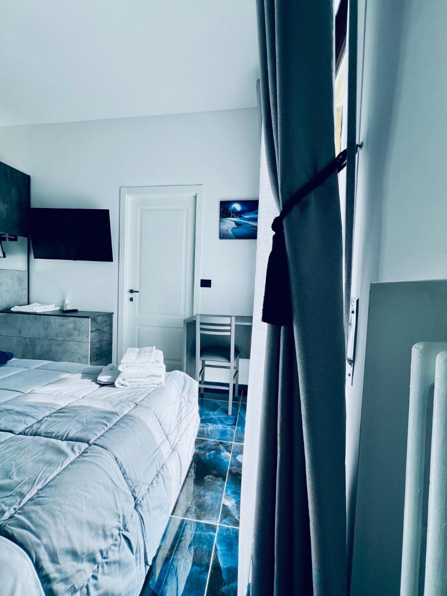 Bed and Breakfast Seven Nights Болонья Экстерьер фото