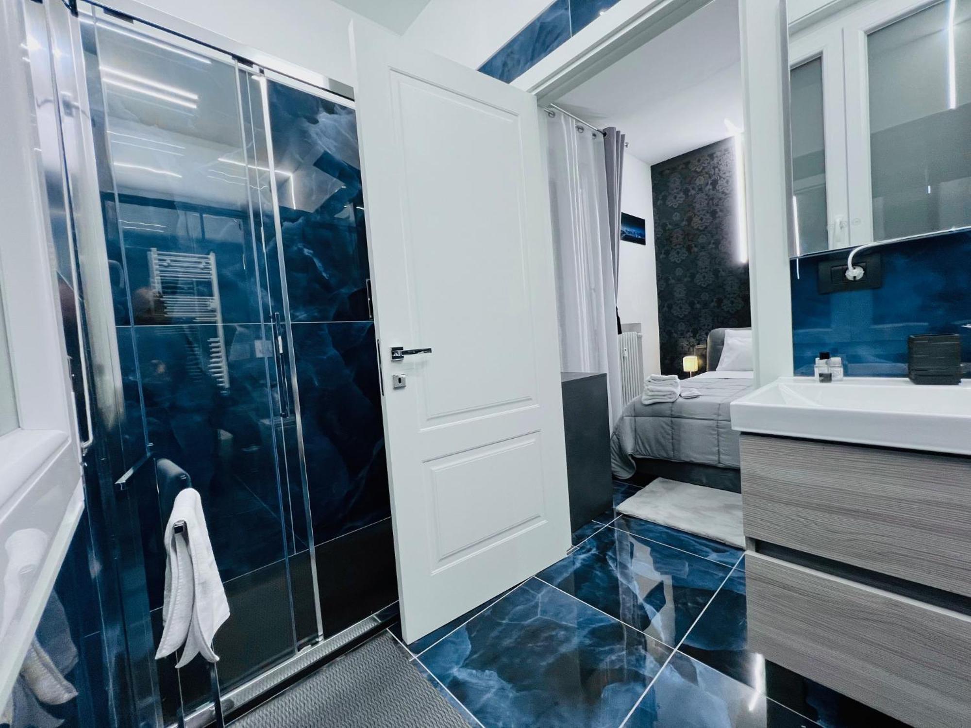 Bed and Breakfast Seven Nights Болонья Экстерьер фото