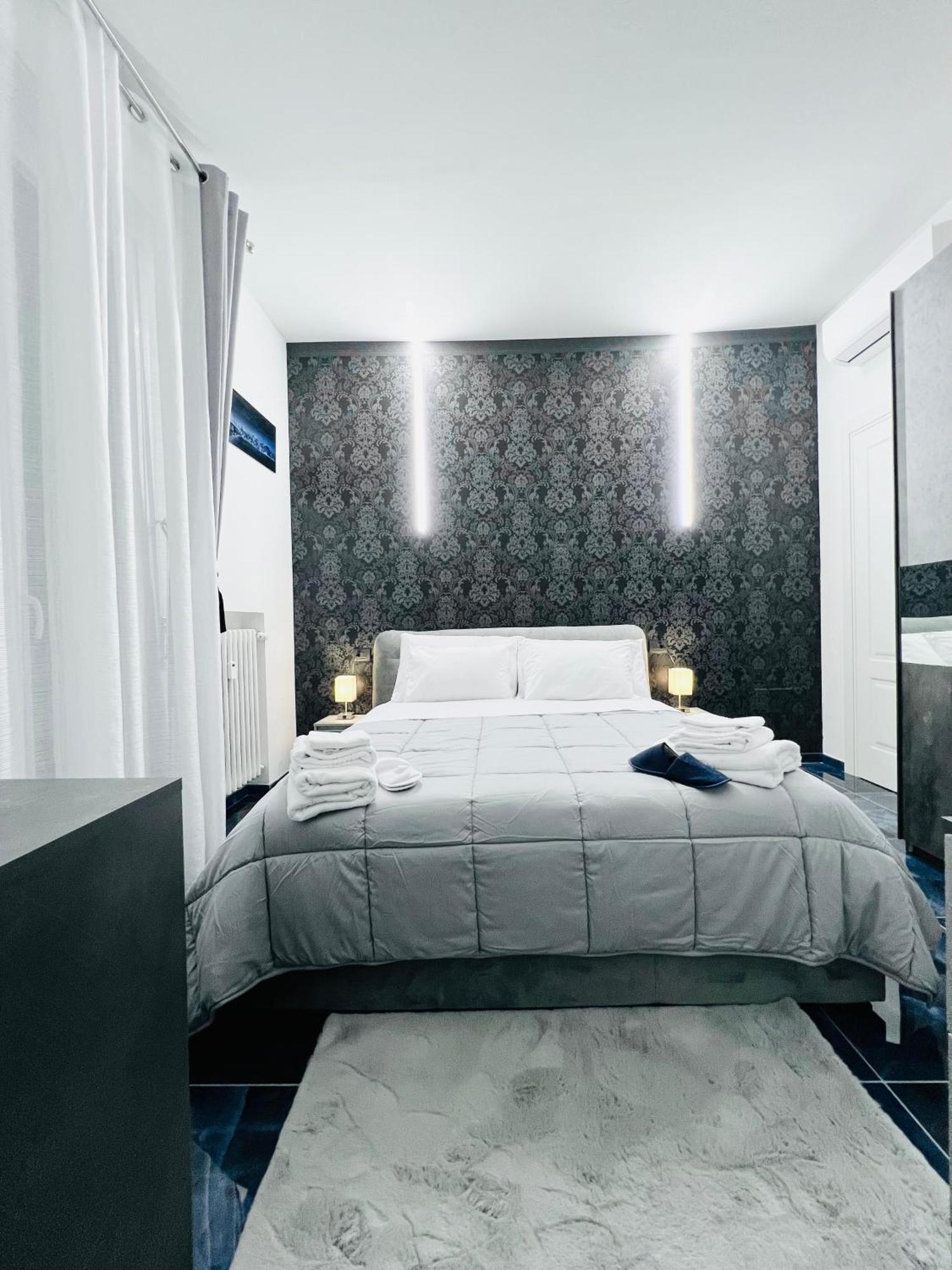Bed and Breakfast Seven Nights Болонья Экстерьер фото